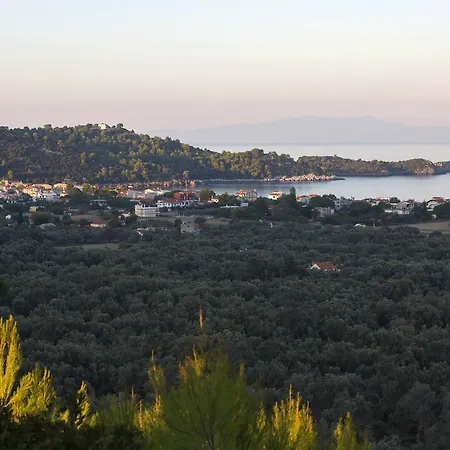 Amandola Βίλα Αγία Άννα